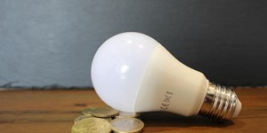 light-bulb-6065189_1280.jpg