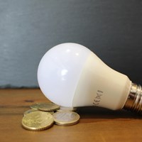 light-bulb-6065189_1280.jpg